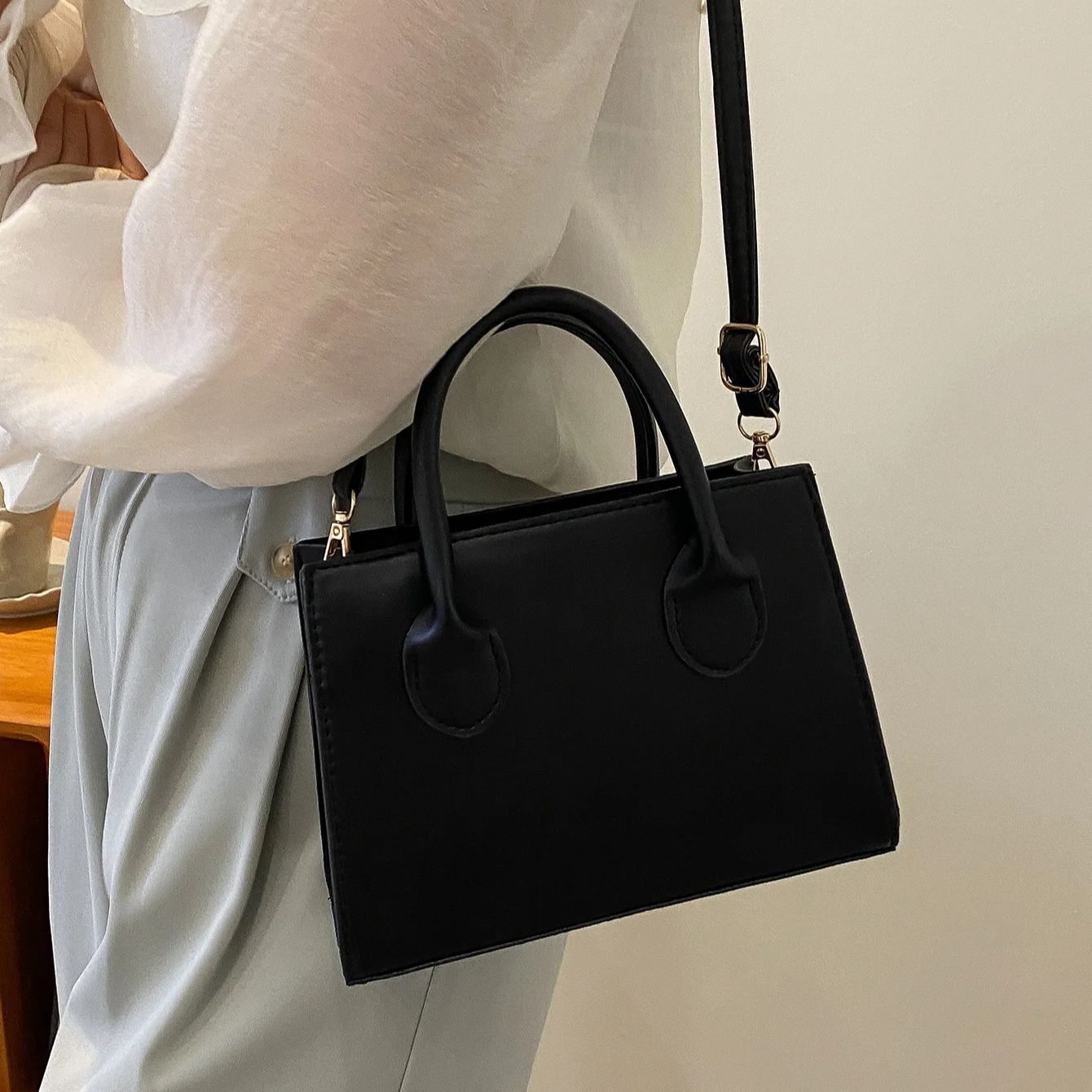 PU Leather Casual Crossbody Ba - Women Bags Guess incelemesi ve fiyatı